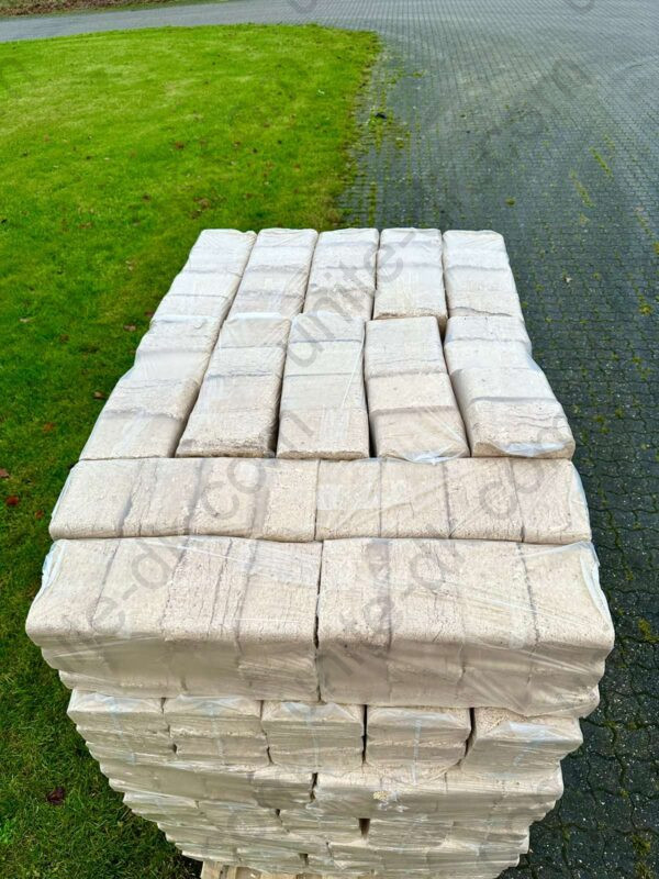 RUF_briketter_Fyrretræ_pallet_top