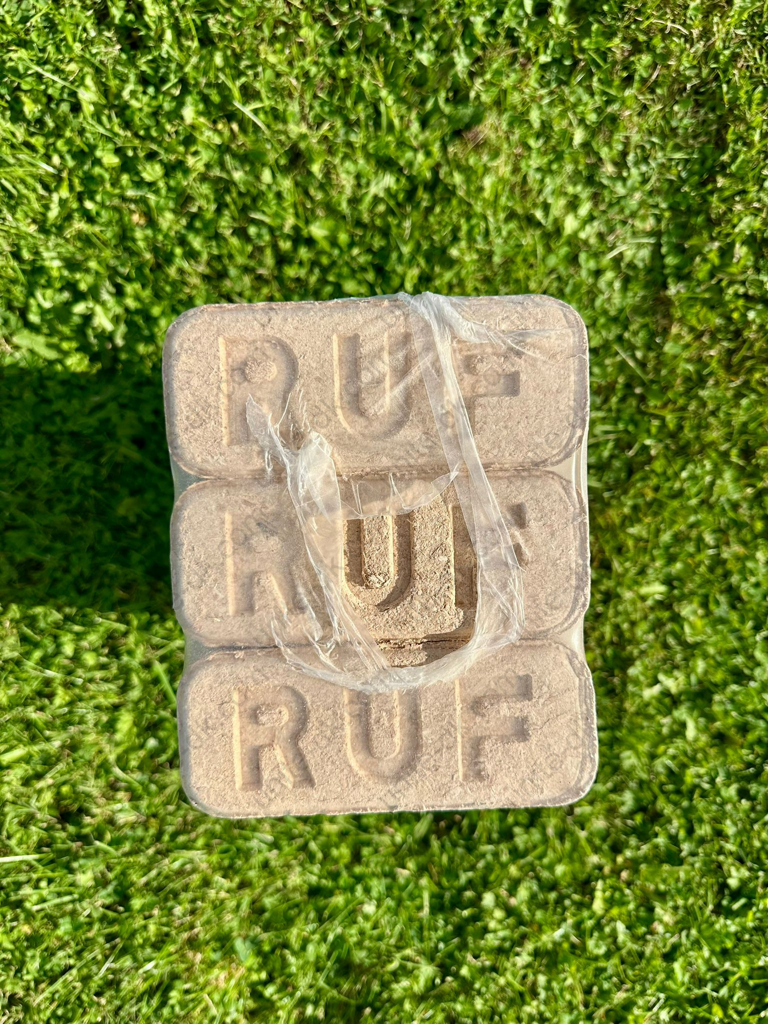 RUF træbriketter BØG <br> PREMIUM <br> 10 kg / 960 kg <br> <span> Bøgetræ</span>