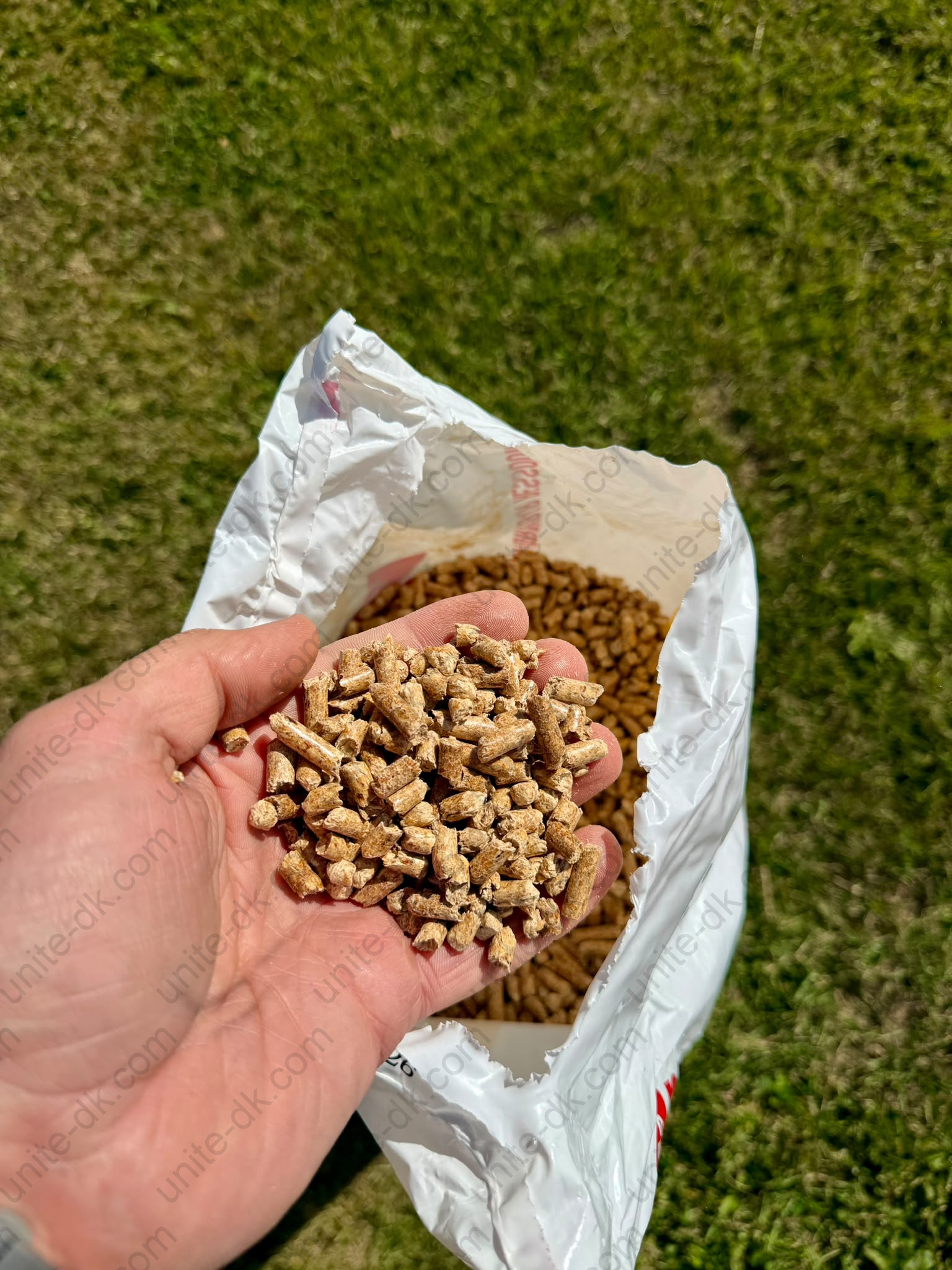 Södra Norr 6 mm <br> 16 kg / 832 kg <br> <span>Svenske træpiller</span>